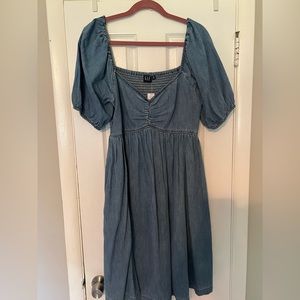 Denim puff sleeve dress